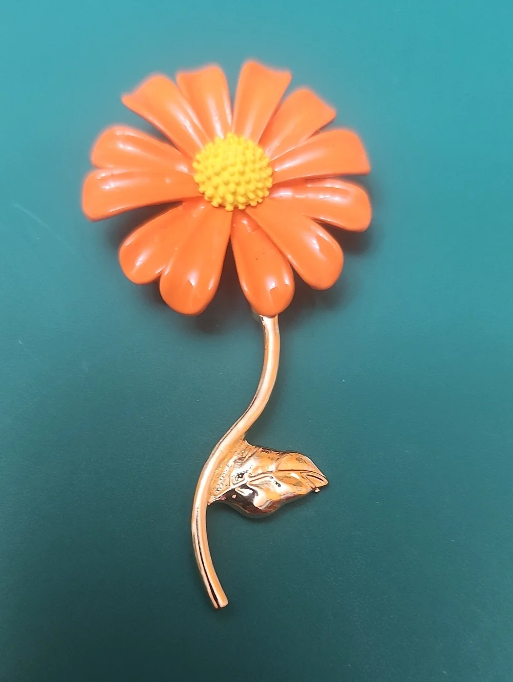 Orange Daisy Flower Brooch with Gold Stem